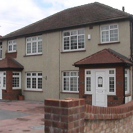 Furnival Lodge 슬라우 외부 사진